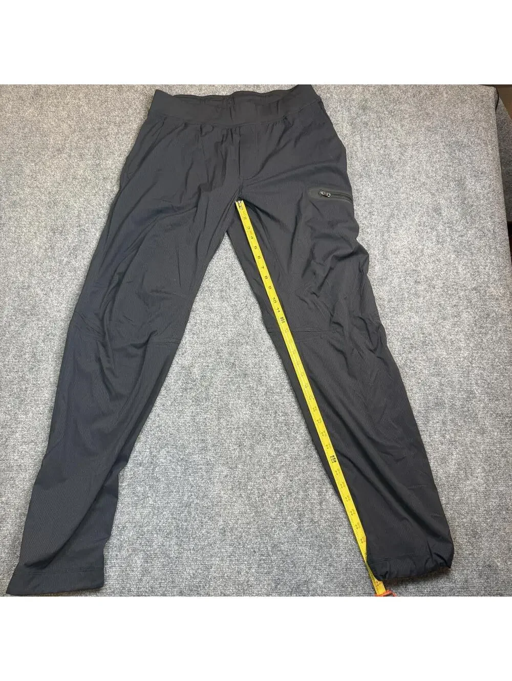 Lululemon Pace Breaker Pants Size Large Black nylon & spandex